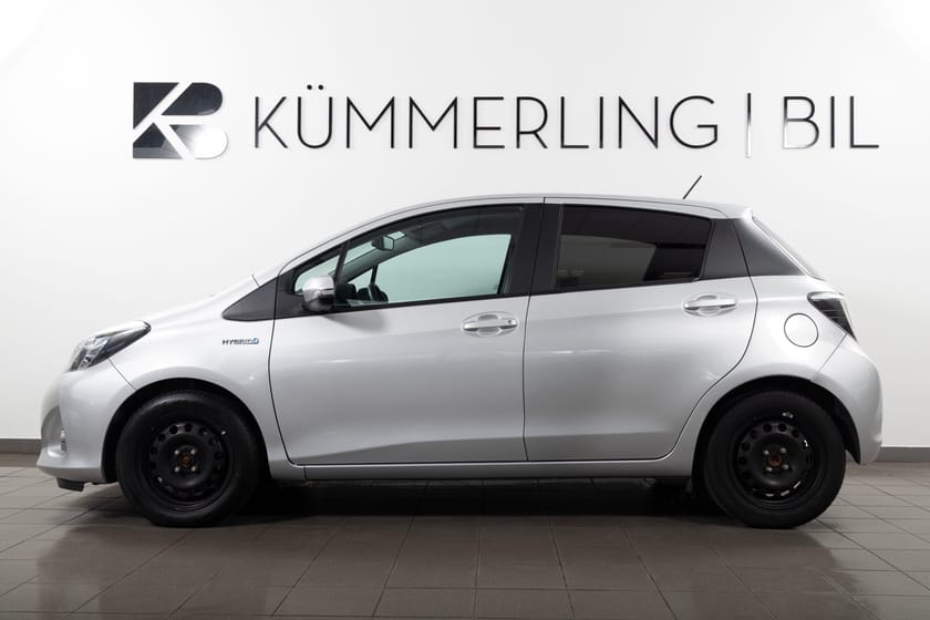 Bild 1 av Toyota Yaris Hybrid e-CVT Edition 50 Backkamera