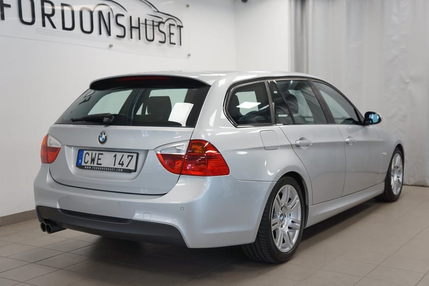 Bild 3 av BMW 325i Touring 218HK COMFORT M-SPORT | 2 ÄGARE | LÅGA MIL