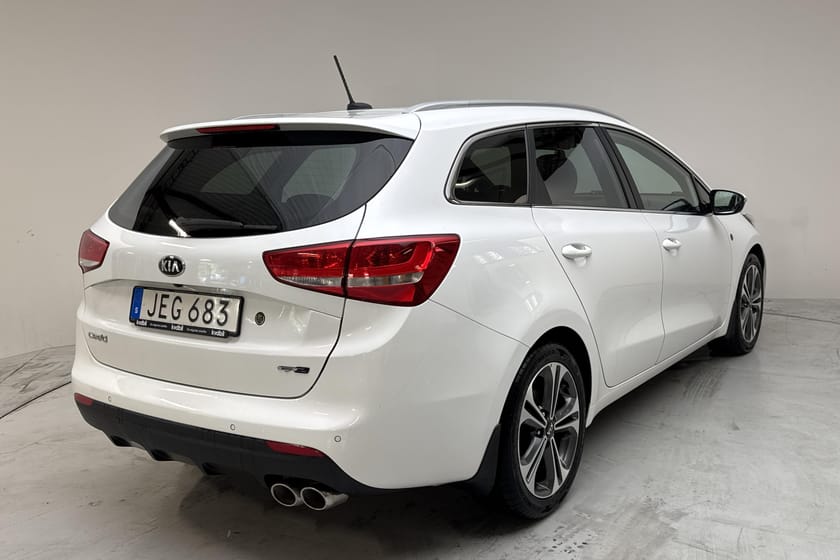 Bild 3 av Kia cee'd_sw Cee'd 1.6 CRDi SW 136hk GT-Line GPS P-sensorer