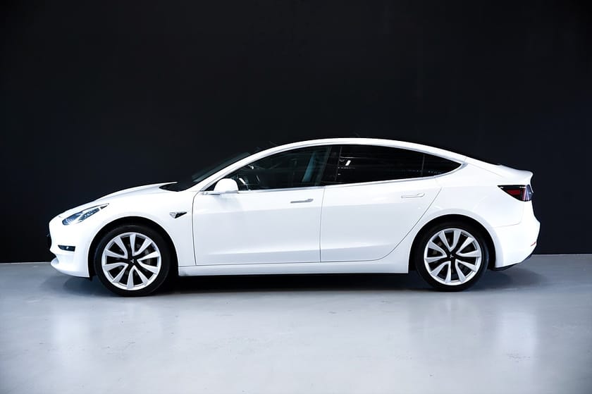 Bild 3 av Tesla Model 3 Standard Range Plus Plus, 325hk, 2020