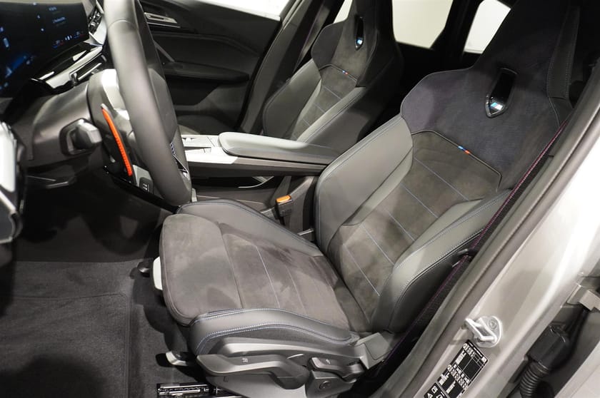 Bild 4 av BMW X1 M35i xDrive M Sportpaket Pro Drag DA Pro HUD Panorama H K