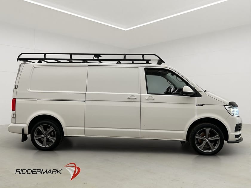Bild 2 av Volkswagen Transporter L2 Värmare PDC Dragkrok CARPLAY Moms