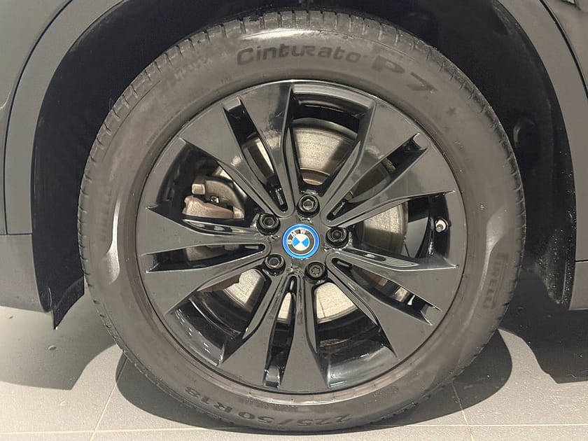 Bild 5 av BMW X1 xDrive25e SportLine Head-Up LM Sportstolar