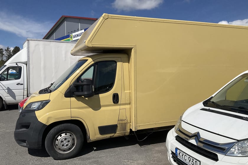 Bild 2 av Peugeot Boxer Chassi Cab 335 2.0 Volymskåp (163hk) Reparationsobjekt