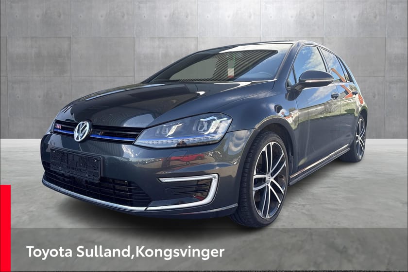 Bilde 1 av Volkswagen Golf GTE Service I Nye sommerhjul I