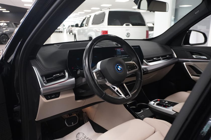 Bild 3 av BMW iX1 xDrive30