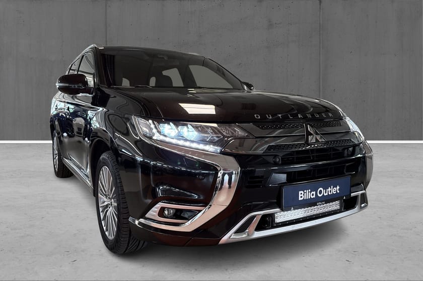 Bilde 2 av Mitsubishi Outlander PHEV Facelift 2.4 224HK Skinn, Rockford, 360