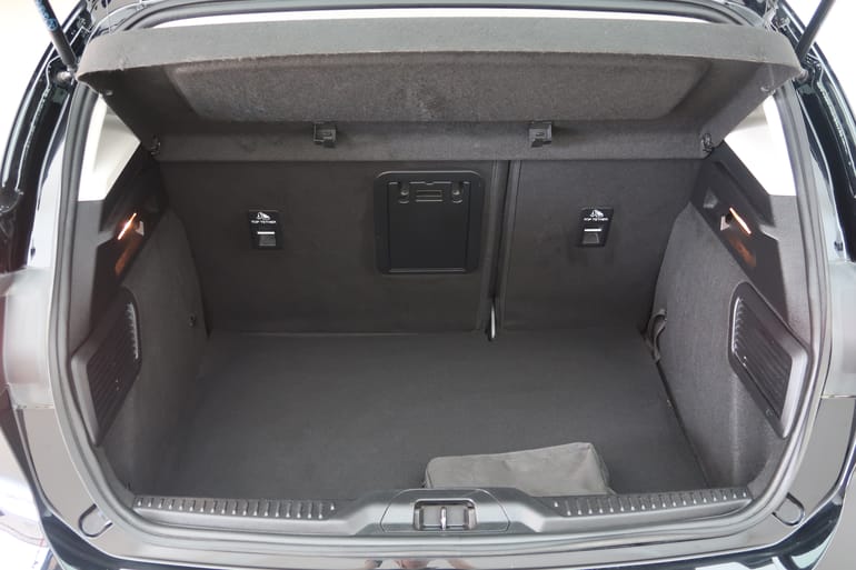 Bild 15 av bilen