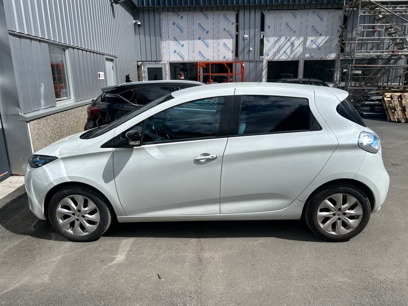Bilde 3 av Renault ZOE R240 Intens EasyCharge | NAVI | R.KAM | 22KW AC | DAB