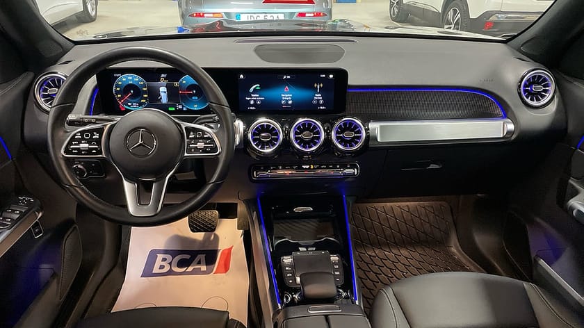 Bild 5 av Mercedes-Benz EQB 300 4MATIC Progressive, Widescreen, Panelbelysning