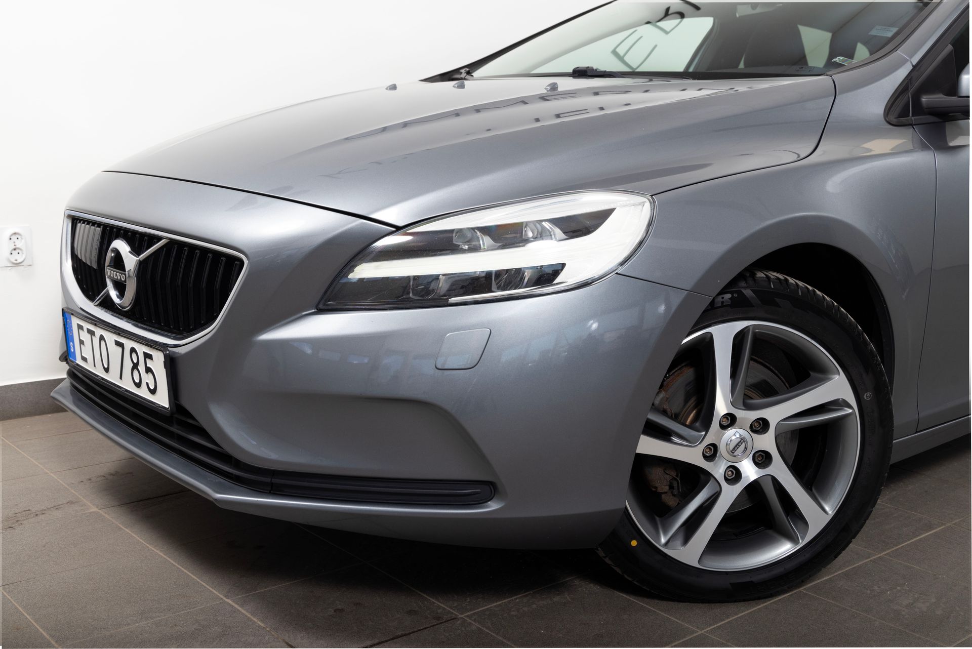 Volvo V40 D3 2017, photo 4/31