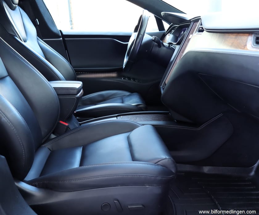 Bild 5 av Tesla Model S Long Range AWD Range+ 572hk S/V-hjul Moms