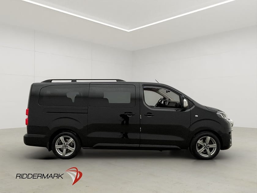 Bild 2 av Toyota Proace Verso Extra-Lång Handikappanpassad LASTRAMP