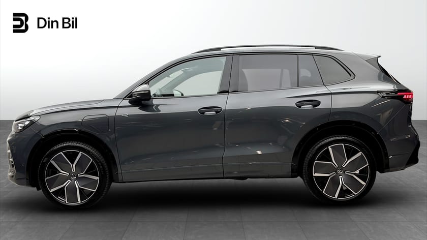 Bild 2 av Volkswagen eHybrid/R-Line/Harman Kardon/Panorama/Drag