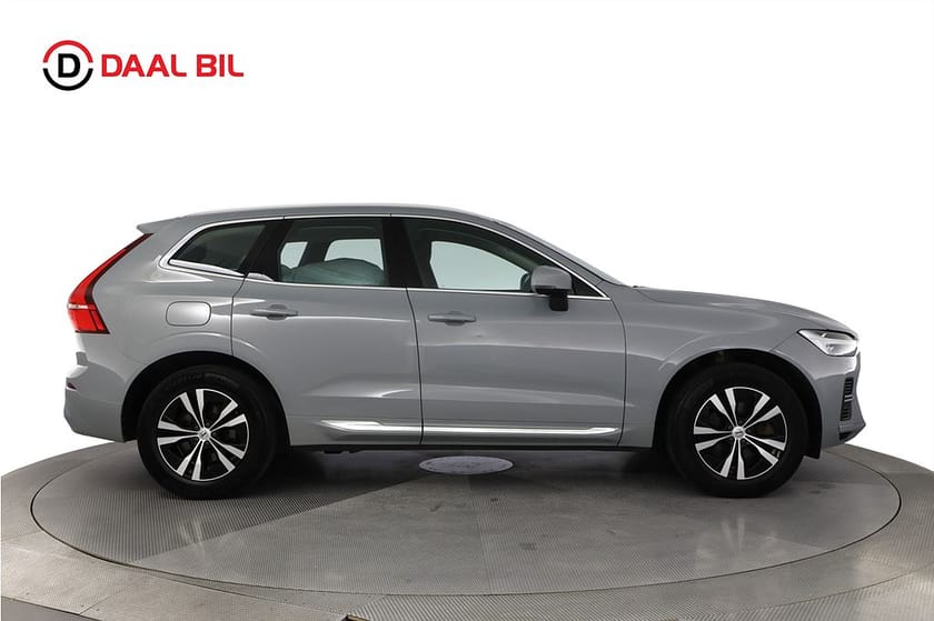 Bild 5 av Volvo XC60 RECHARGE T6 AWD 18,8 kWh 350HK CORE BRIGHT DRAG B-KAM