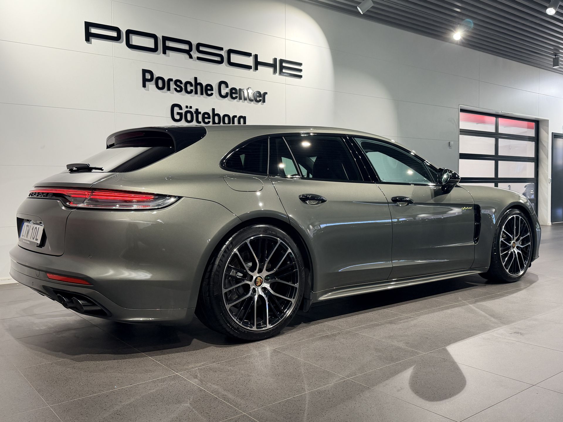 Porsche Panamera 2023, bild 4/28