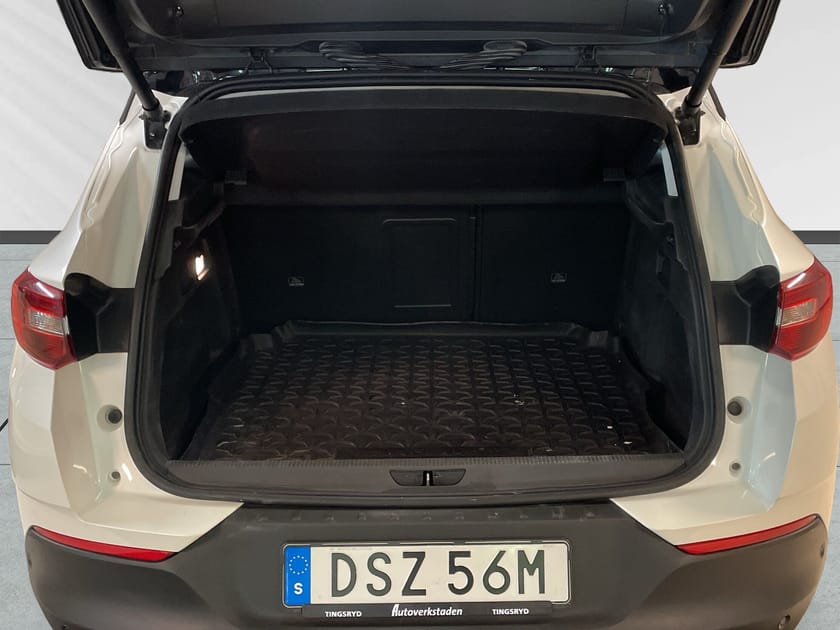 Bild 5 av Opel Grandland Hybrid4 300 Plug In Hybrid 4WD 300hk Ultimate