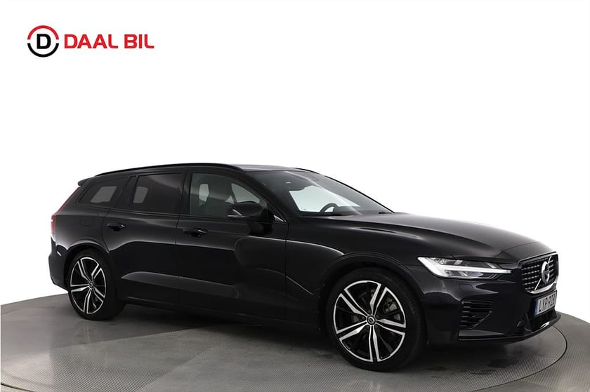 Bild 4 av Volvo V60 RECHARGE T8 AWD 456HK R-DESIGN PANO H/K® 360-KAM NAVI