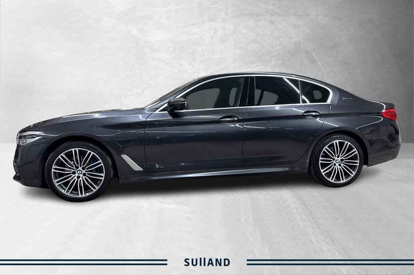 Bilde 2 av BMW 530e iPerformance Sedan M Sport, Komfortseter, Soltak, Nøkkelfri