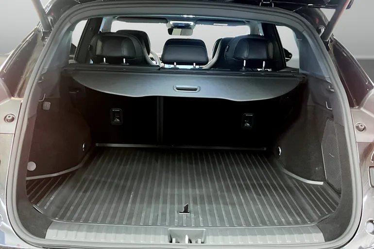 Lynk & Co 08 PHEV
