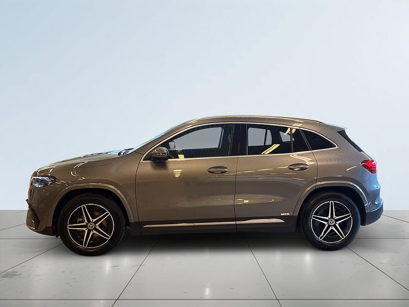 Bild 4 av Mercedes-Benz EQA 250+ AMG Advanced MOMS/Navi/SoV-Däck/Kamera/Adap Fart