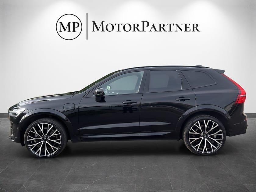 Bild 5 av Volvo XC60 Recharge T8 AWD Dark Plus R-Design Pro B&W Luftfjädring