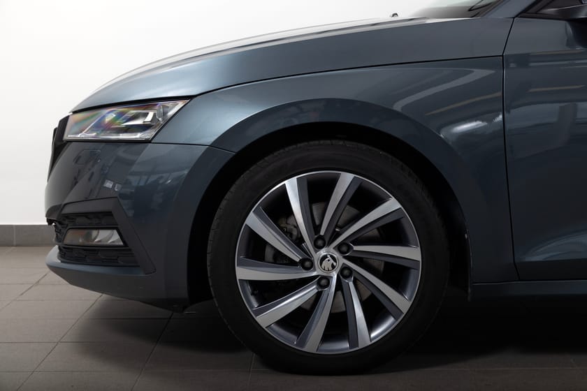 Bild 4 av Škoda Octavia Kombi 1.5 TSI e-TEC Cockpit Dragkrok Backkamera