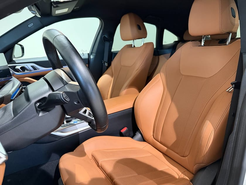 Bild 5 av BMW i4 eDrive40 Gran Coupé eDrive 40, M-Sport, Drag, Adpt Fart, 360 kamera, Navi