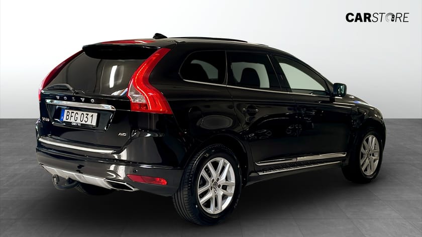 Bild 2 av Volvo XC60 D4 AWD Summum 181Hk / Pano / Drag / Värmare