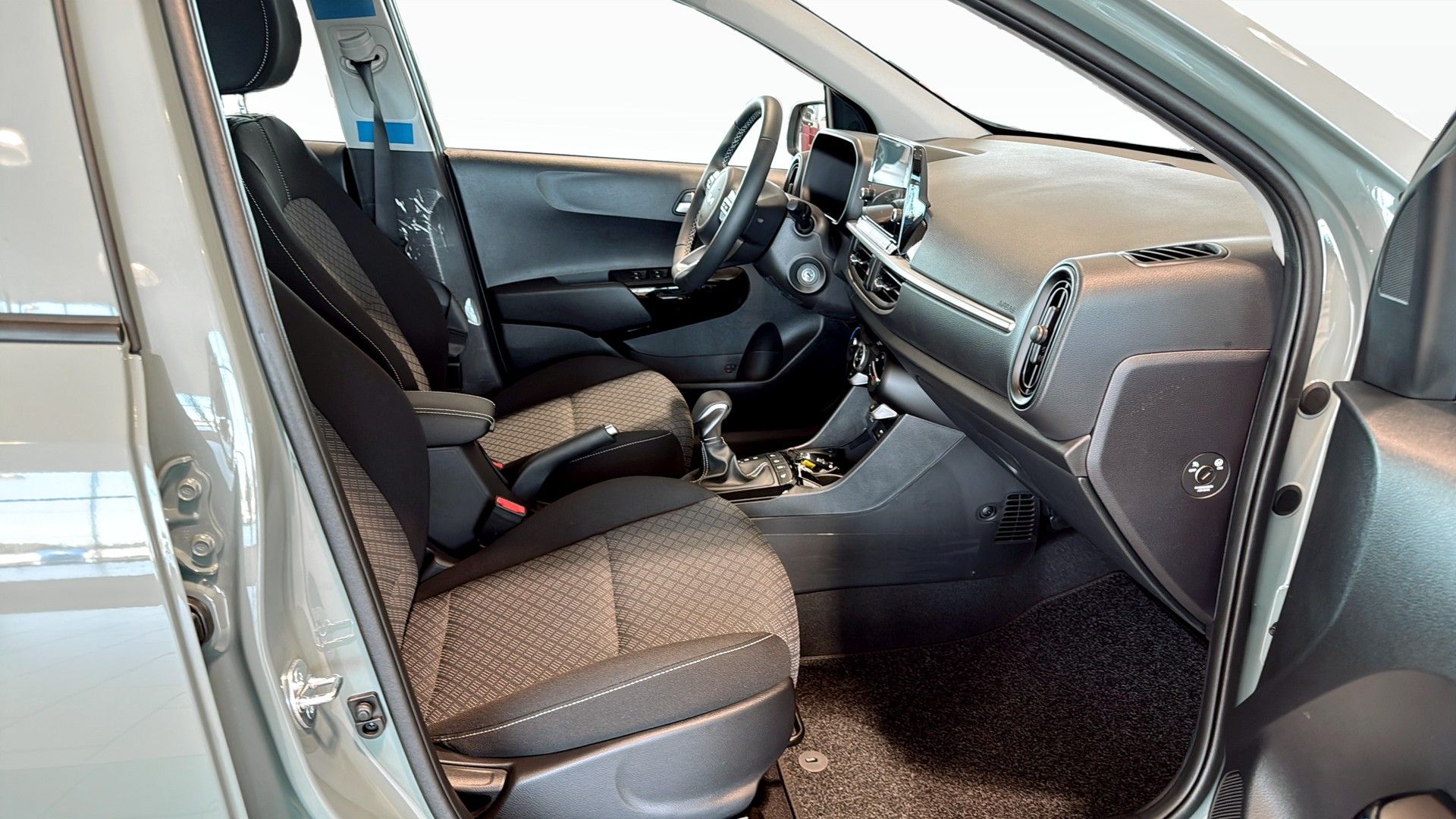 Kia Picanto 1.0 AUT ACTION 2027, photo 7/10