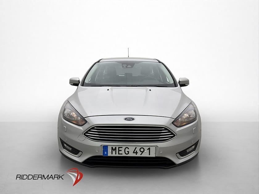 Bild 2 av Ford Focus Kombi 125hk Titanium Dragkrok CarPlay Sensorer