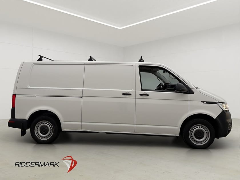 Bild 2 av Volkswagen Transporter L2 4M Värm Drag B-Kamera CARPLAY Moms