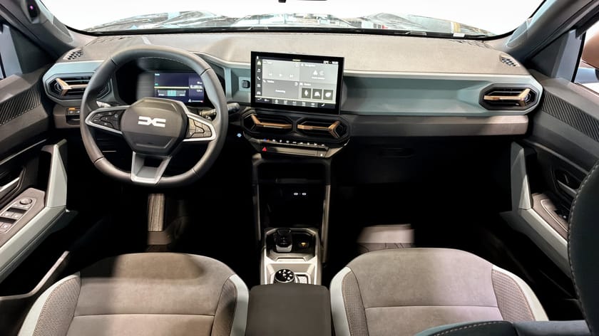 Bild 4 av Dacia Duster hybrid-G 150 4x4 EXTREME HYBRID AUTOMAT