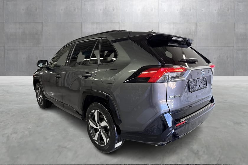 Bilde 2 av Toyota RAV4 Plug-in Hybrid Active Tech AWD- I 75 km WLTP