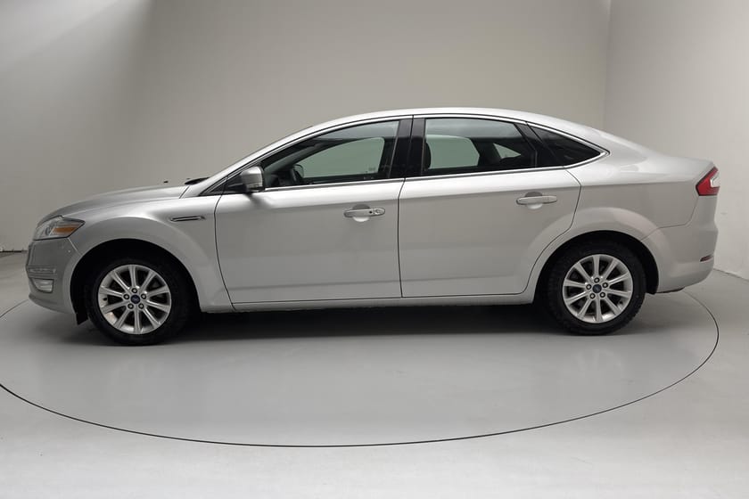 Bild 2 av Ford Mondeo 2.0 5dr (145hk) GPS Drag