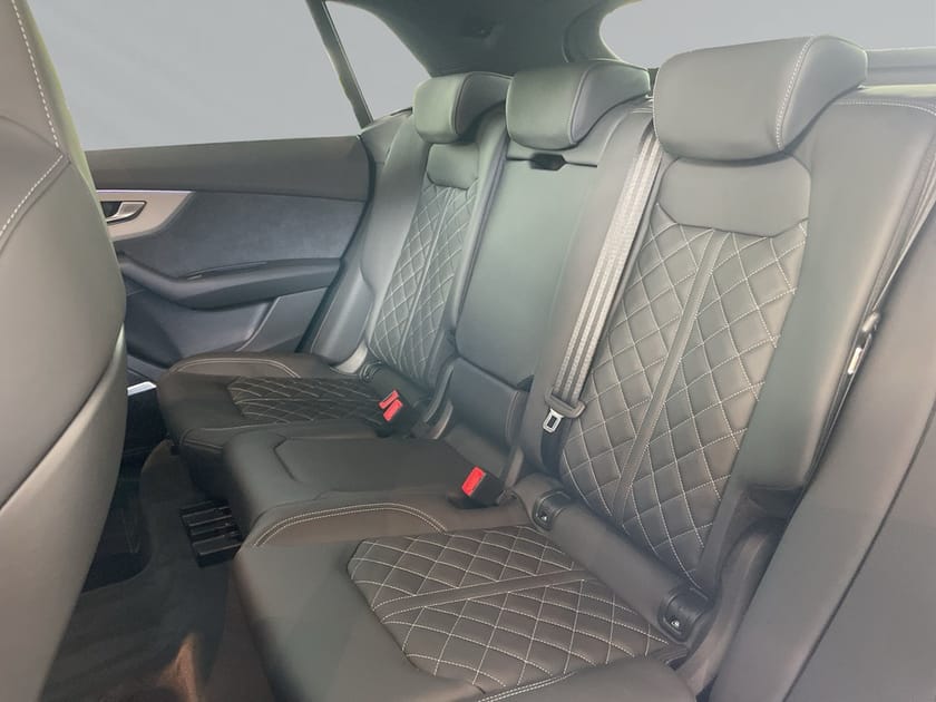 Bild 5 av Audi Q8 60 TFSI e quattro e-hybrid 490hk Selection