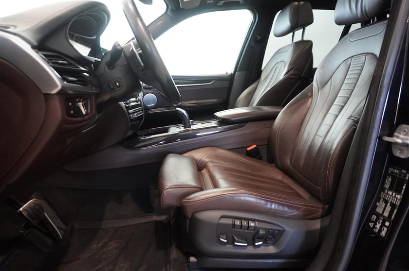 Bild 5 av BMW X5 xDrive40d M-Sport Panorama B O HUD Värmare