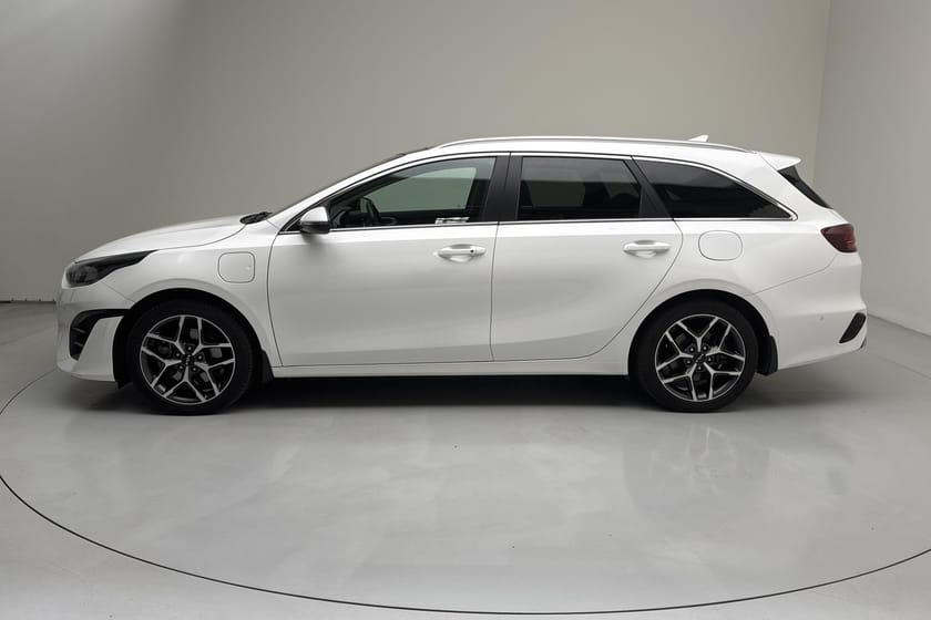 Bild 2 av Kia Ceed Sportswagon Plug-in Hybrid 1.6 SW (141hk) Advance Plus