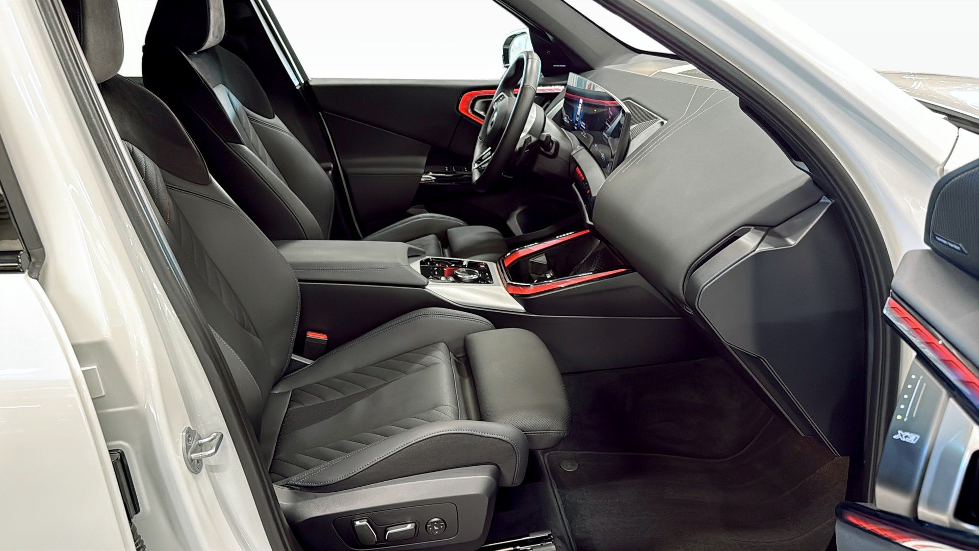 BMW X3 30e xDrive M Sport Drag 2026, photo 3/9