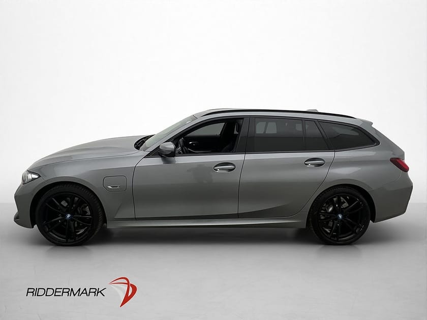 Bild 4 av BMW 330e xDrive Touring 292hk M Sport Kamera HiFi Drag Värmare