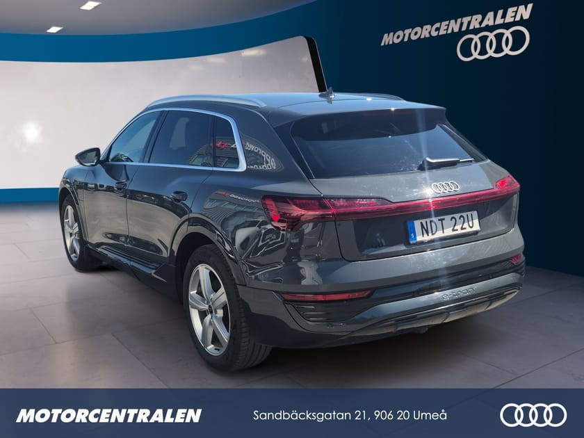 Bild 3 av Audi Q8 50 e-tron quattro 250,00 KW