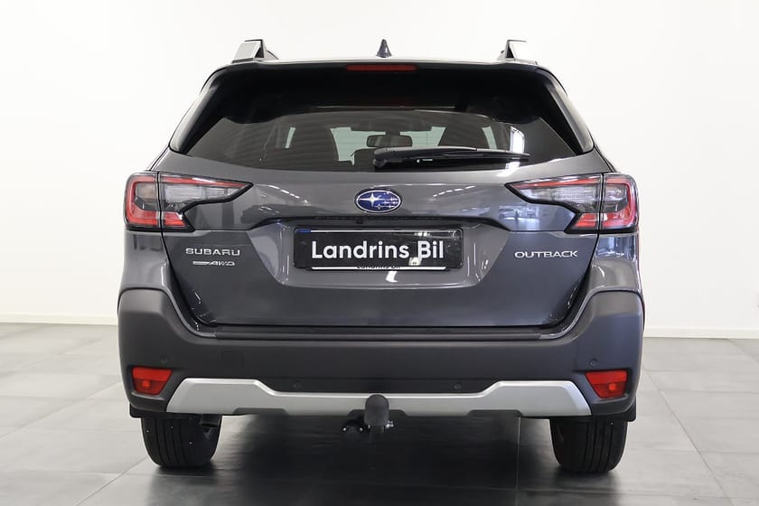 Bild 3 av Subaru Outback 2.5 4WD Touring / Pano / H/K / V-Hjul / Drag