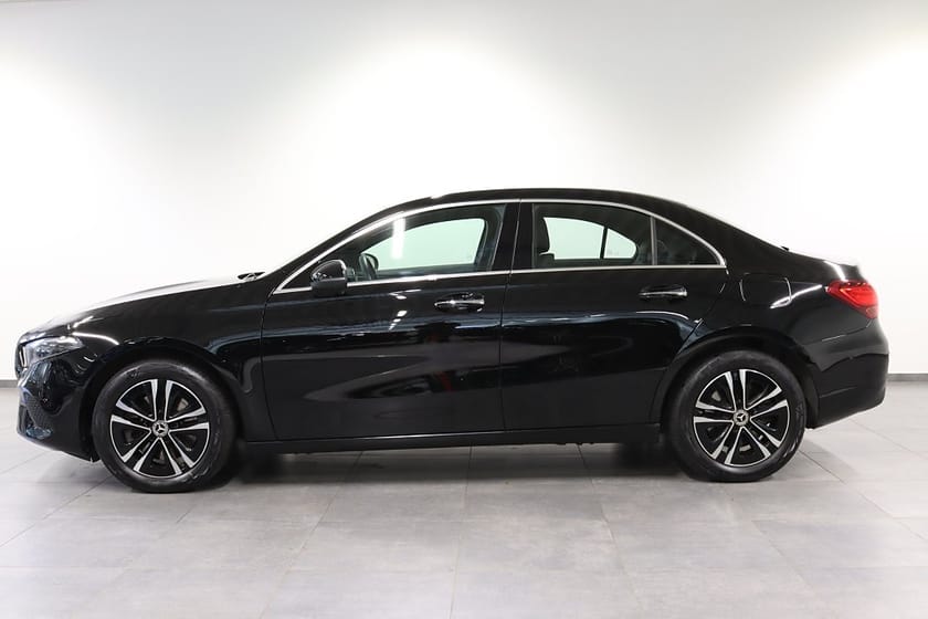 Bild 3 av Mercedes-Benz A 250 e Sedan Automat Advanced Plus Plug-in Hybrid, Krok