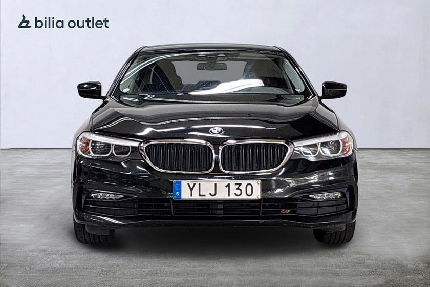 Bild 3 av BMW 530e iPerformance Sedan Steptronic Sport line 252hk Navi Backkamera