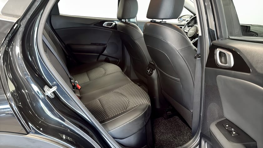 Bild 5 av Kia XCeed Plug-in Hybrid Advance Plus 141hk Backkamera Navi