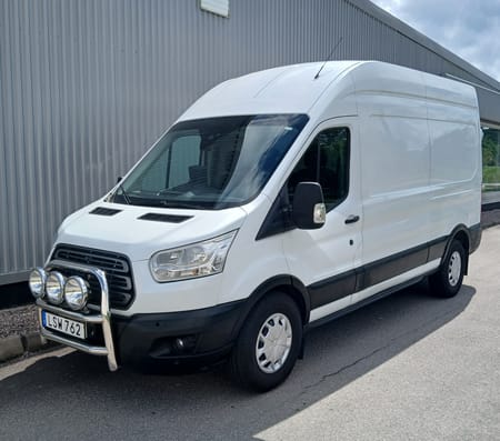 Ford Transit 350 2.2 TDCi 125 M6 AWD Skåp Högt tak