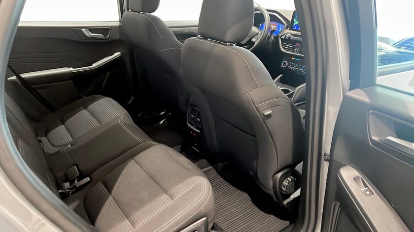 Bild 5 av Ford Kuga Plug-In Hybrid TITANIUM