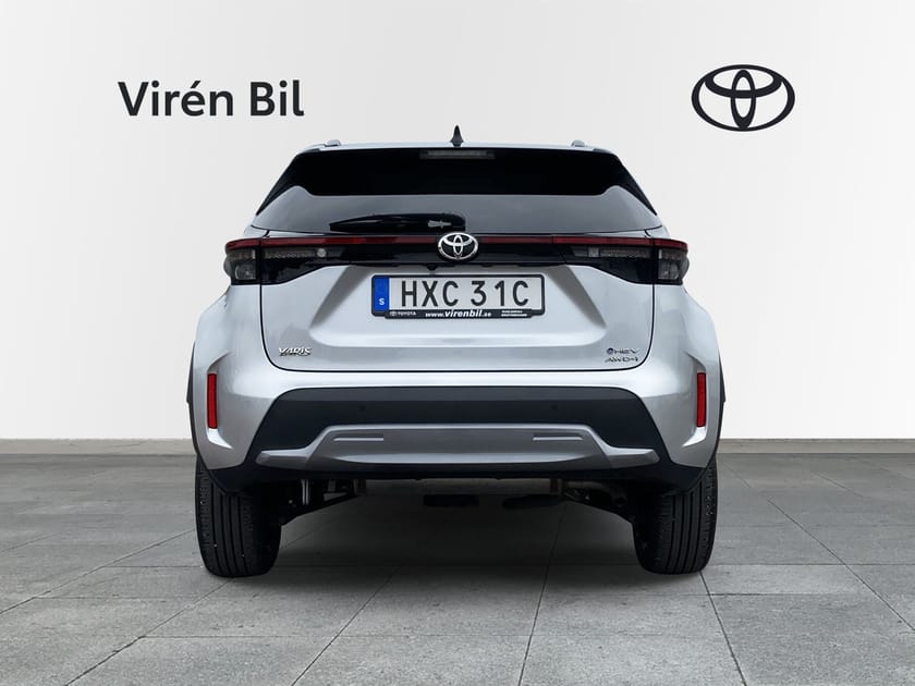 Bild 4 av Toyota Yaris Cross Hybrid 130 AWD-i Premiere Edition Panorama (Vinterhjul)
