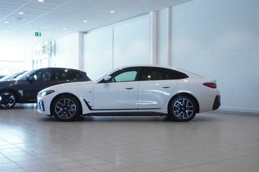 Bild 4 av BMW i4 eDrive40 Gran Coupé Fully M-Sport Drag Laser HUD 340hk