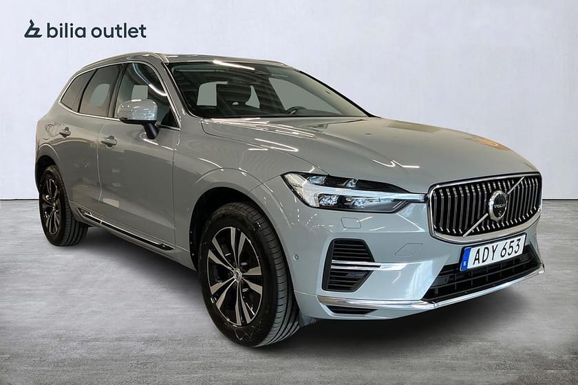 Bild 2 av Volvo XC60 Recharge T6 AWD Core Edition Panorama 360°kam Dragkrok